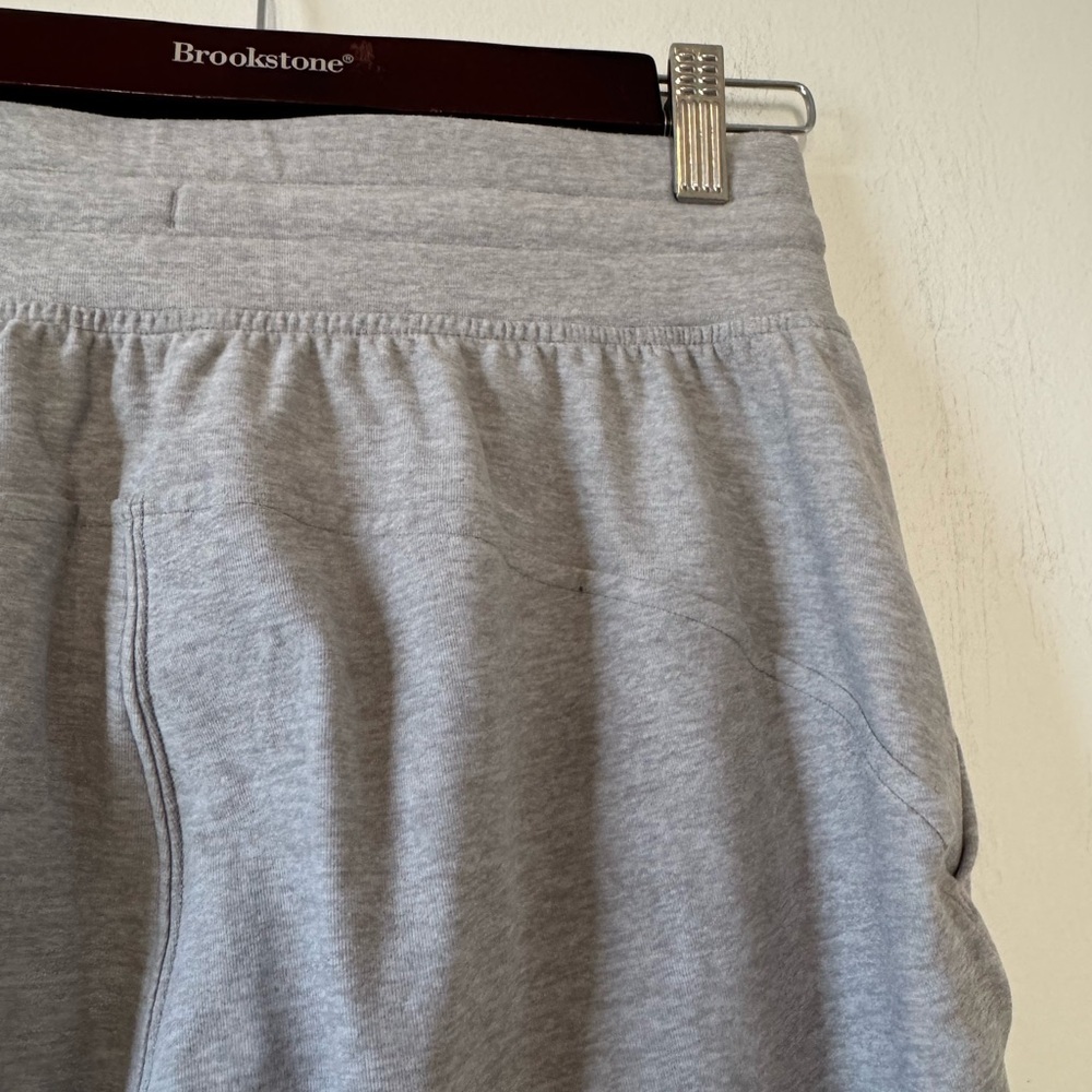 Lululemon Ready to Rulu High-Rise Jogger in
Heathered Raceway Grey - Picture 9 of 9